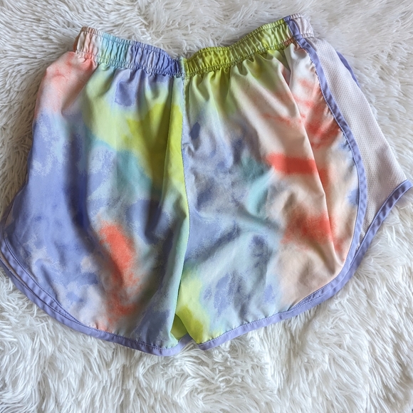 Nike Move To Zero Dri-Fit Tie Dye Running Shorts Women's size M - Picture 2 of 4